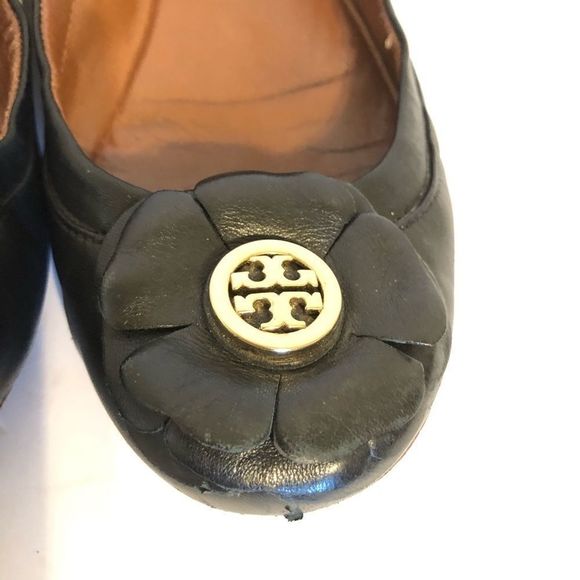Tory Burch Shelby' flower Flat - Picture 6 of 11